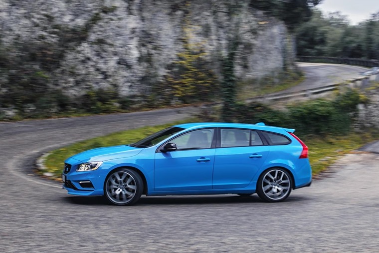 2017 Volvo V60 Polestar CarTell.tv