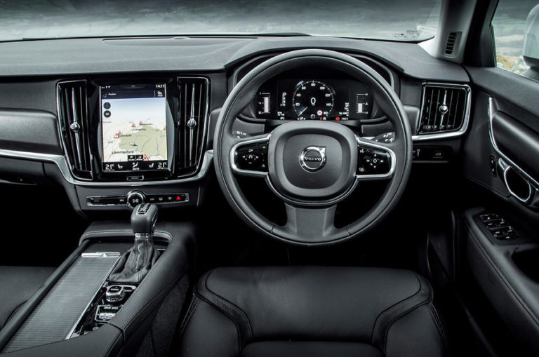Volvo V90 Cross Country
