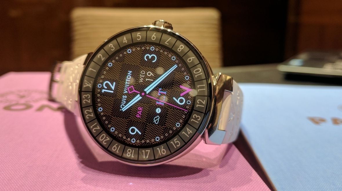 Louis Vuitton Tambour Horizon first look review : A luxury smartwatch for travellers | GearOpen