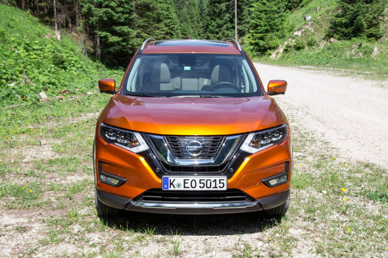 141720-cars-review-nissan-xtrail-image2-lebmdzfpth