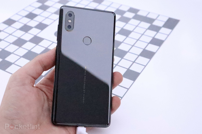 144052-phones-review-hands-on-xiaomi-mi-mix-2s-review-image2-ypdxcqml9j