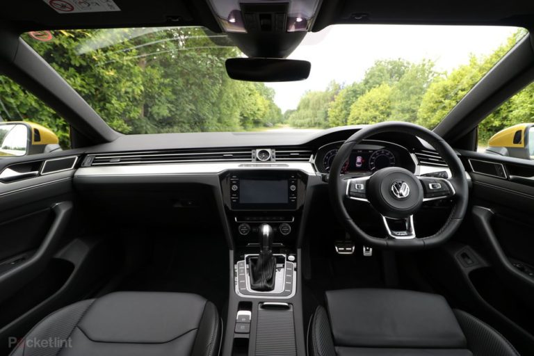 145096-cars-review-volkswagen-arteon-review-interior-image2-n0fal3obwy