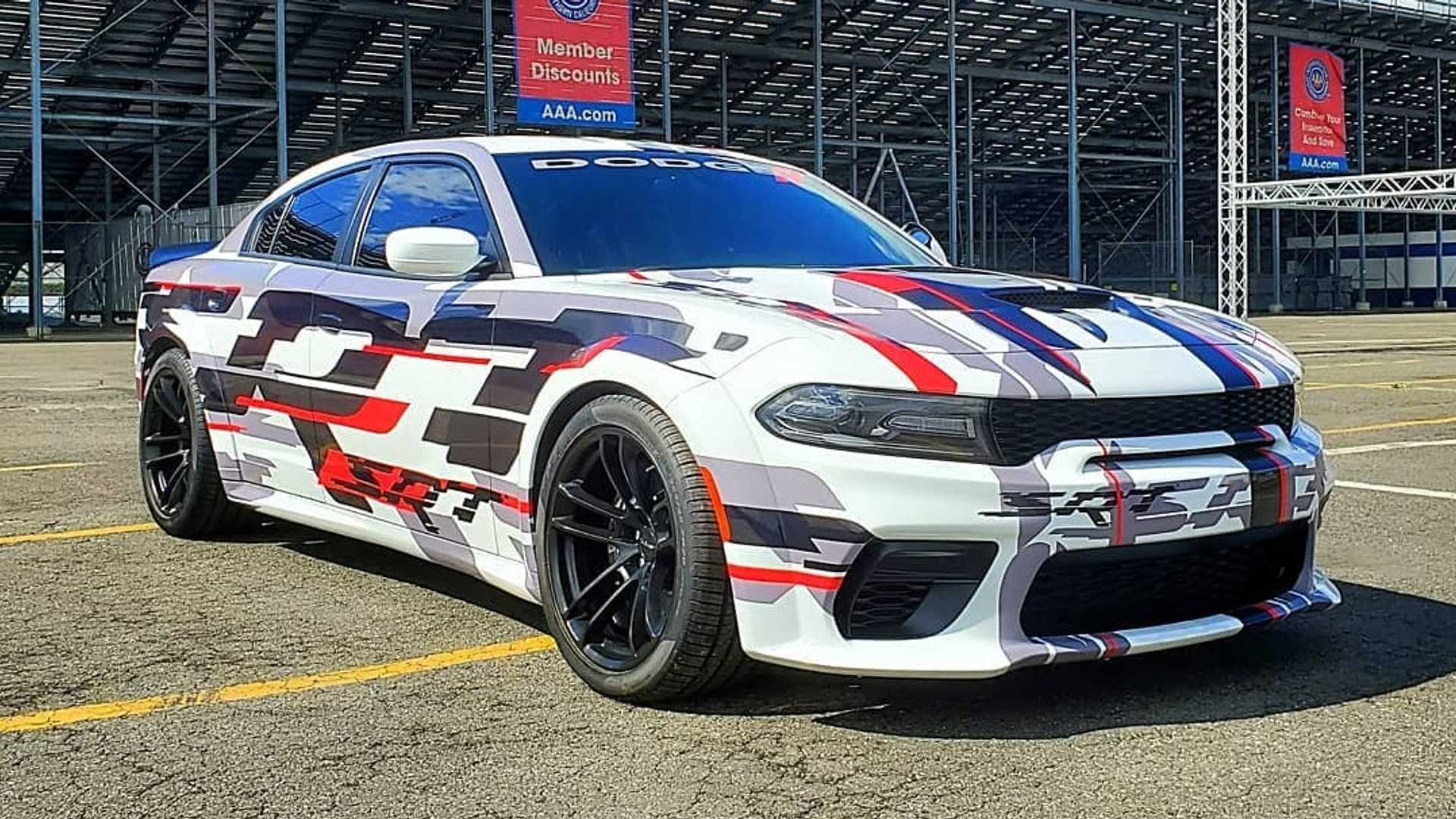 2020 Dodge Charger Widebody adds grip to tame massive Hemi power | GearOpen