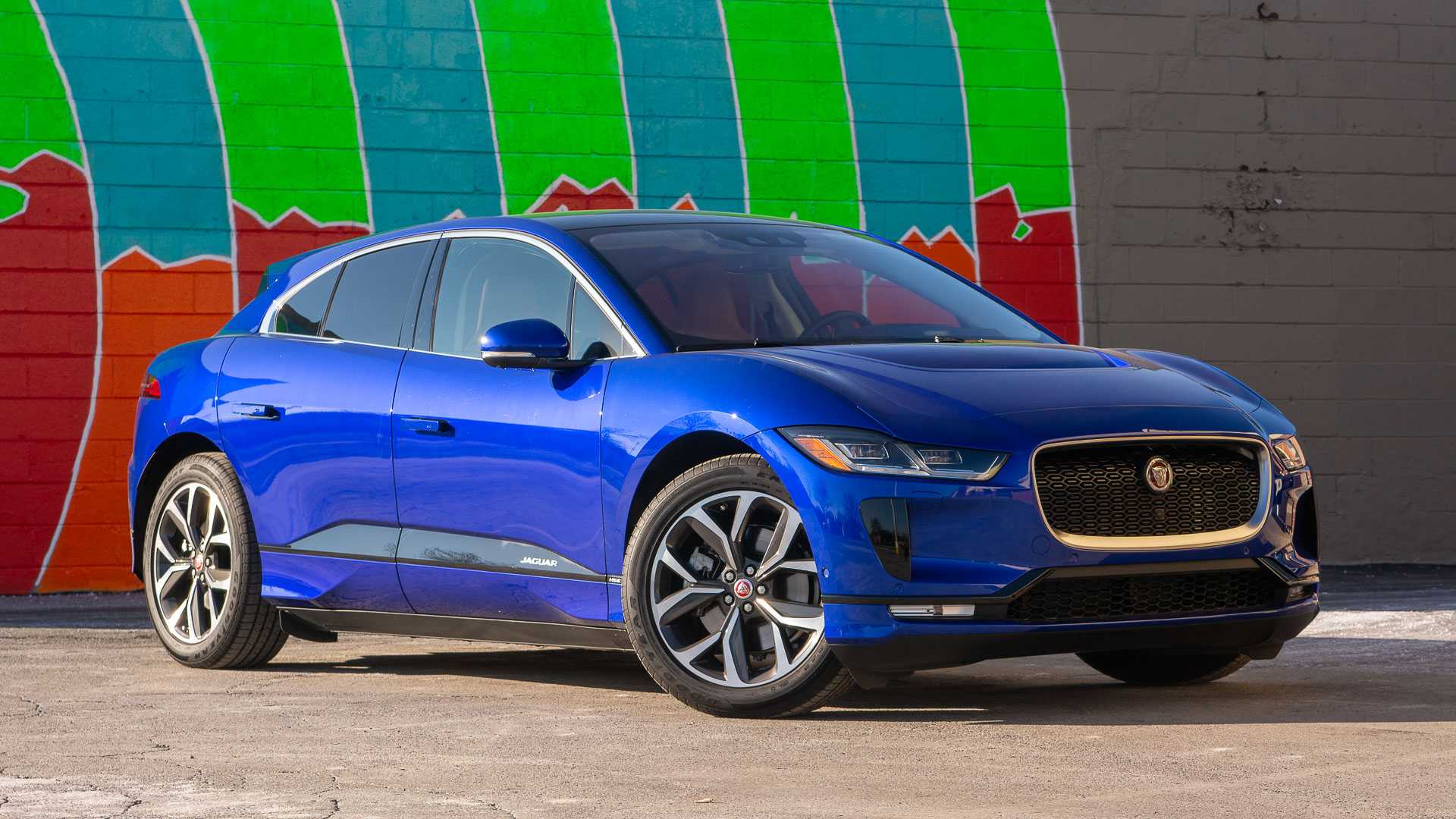 2019 Jaguar IPace EV400 HSE Review Silent Stunner GearOpen