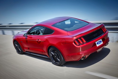 2016 Mustang gets hood vent turn signals and new option packs