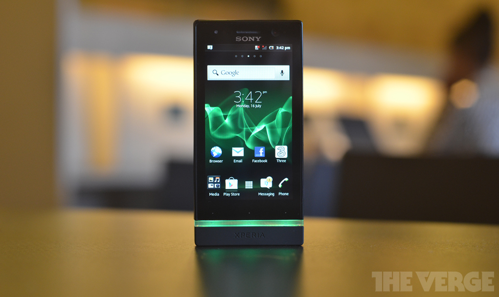 Sony Xperia U Review