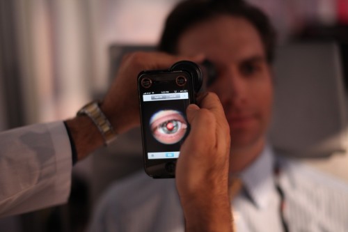 Who needs eye doctors? Your smartphone can do that for you