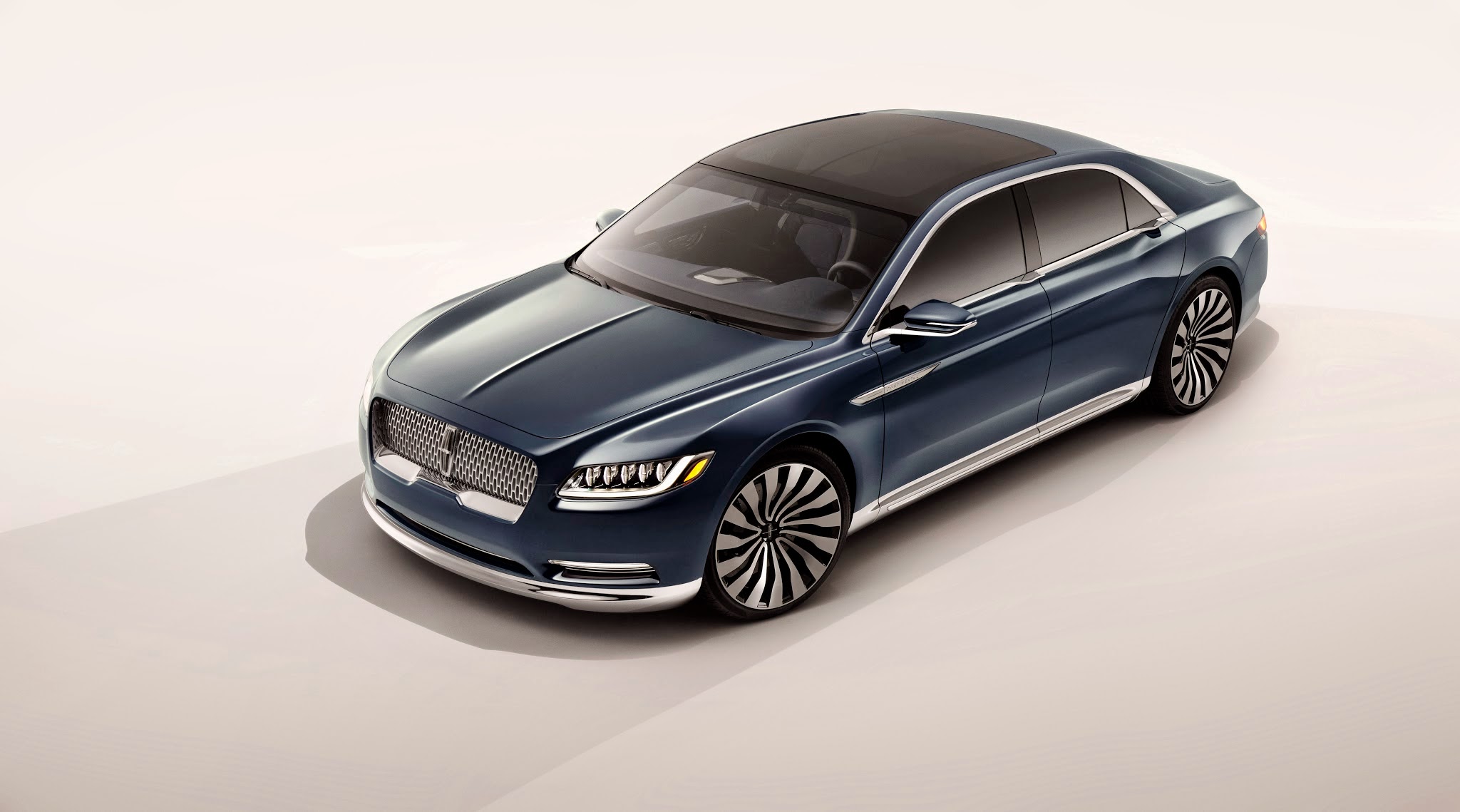 Lincoln Continental Concept quietly sneaks in luxury
