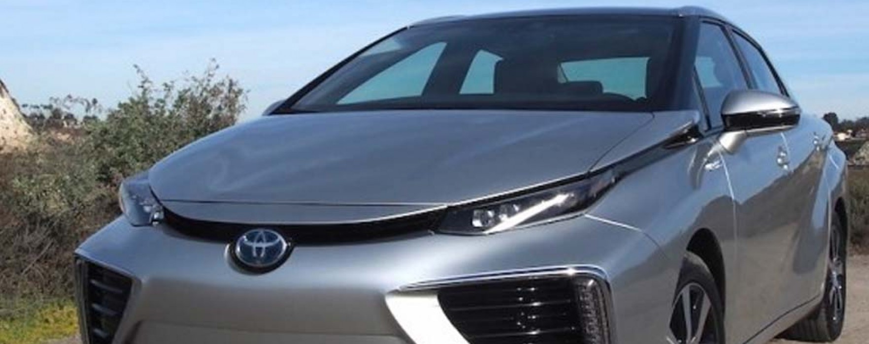 Toyota’s fuel-cell Mirai hits (very few) US dealers in October