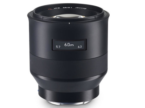 New Zeiss FE-mount lenses get digital displays