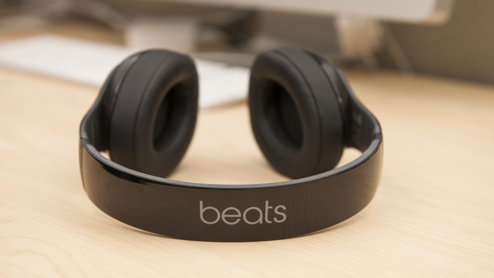Apple may offer free trial with new Beats Music streaming service