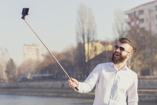 Nikon gives in, outs a selfie stick for cameras