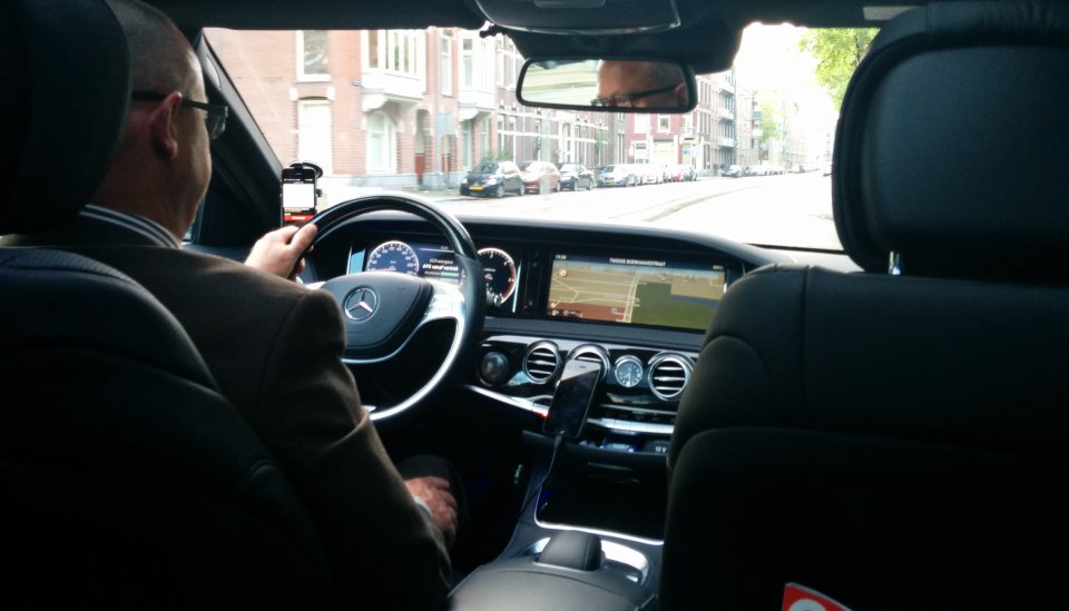 Uber says no guns in cars, period