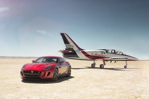 2016 Jaguar F-TYPE R gets AWD to go jet baiting