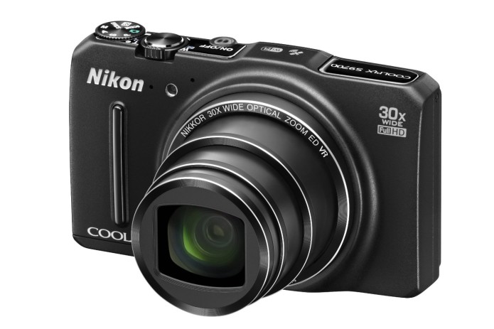 Nikon Coolpix S9700 review: More zoom, fewer pixels make for a very good camera