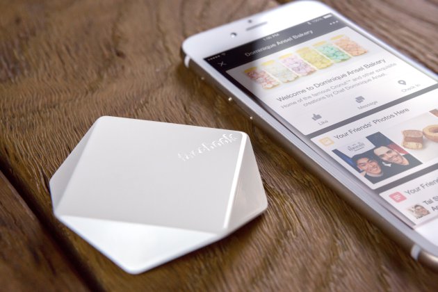 Facebook's Place Tips goes national, retailers get free beacons