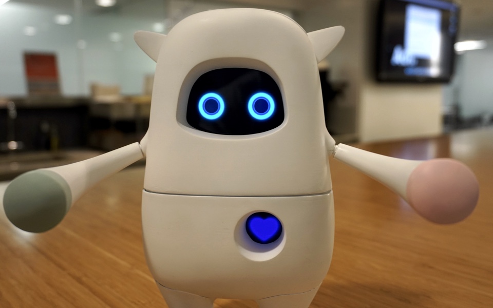 Adorable AI-powered robot Musio just wants to be your friend