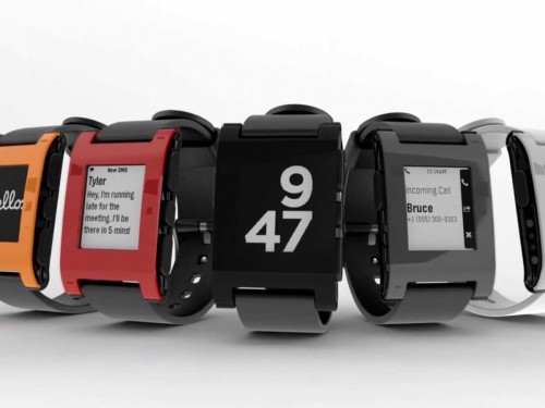 Pebble points finger at Apple in app delay issues