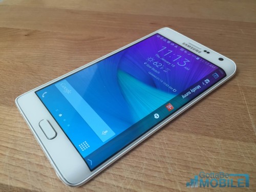 Galaxy S6 Edge Plus detailed with in-store photos
