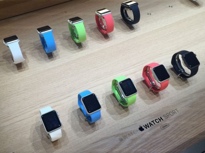 Apple Watch drops appointment requirement for store try-ons