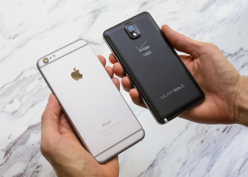 Samsung looks to get a head start on Apple with its next jumbo smartphone