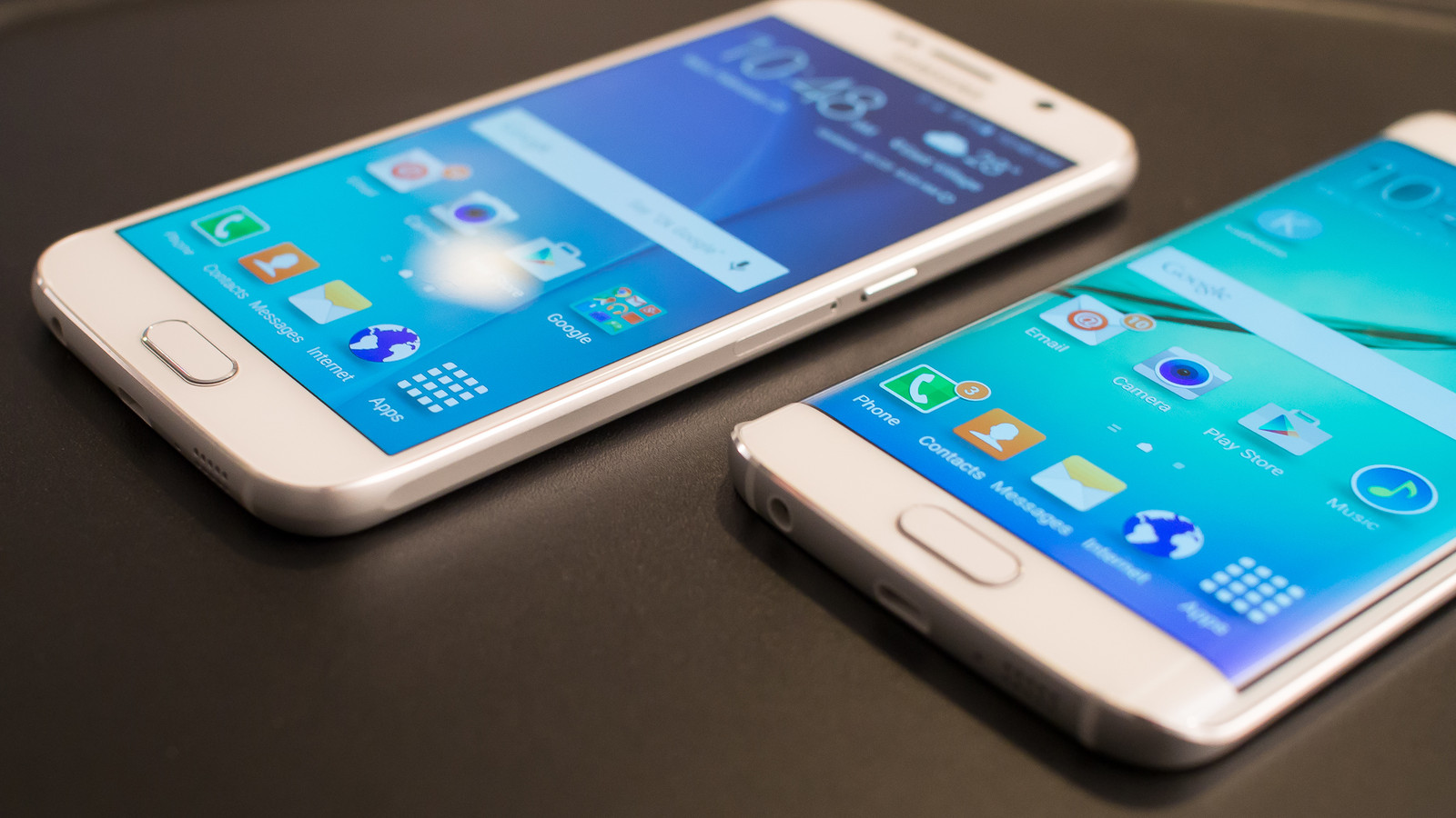 Samsung will discount Galaxy S6 phones after launch sales disappoint