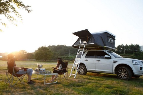 Up To Three Adults Can Sleep In iKamper’s Hardtop One Rooftop Tent