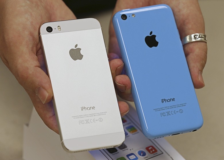 Iphone 5s Vs Iphone 5c Comparison Review What S The Difference Between Iphone 5s And Iphone 5c Gearopen Com