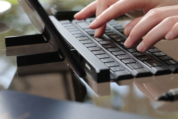 LG Rolly Keyboard rolls into a stick to fit in your bag