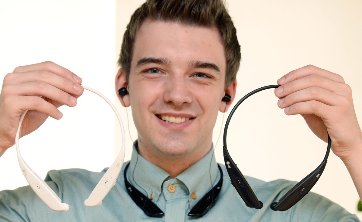 LG TONE ULTRA HBS-810 BT headset offers premium on a budget