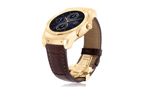 LG dresses its luxury smartwatch in a gold suit