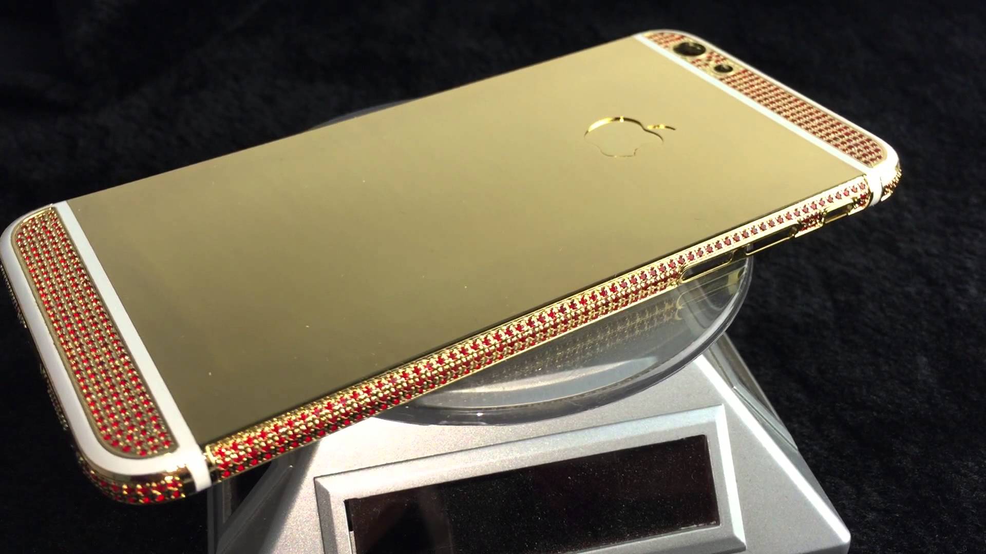 Man has phone destroyed by chickens, wins gold iPhone