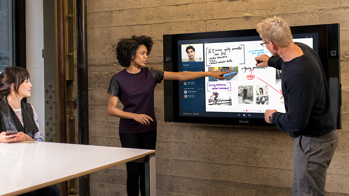 Microsoft's Surface Hub collaboration tool delayed until 2016