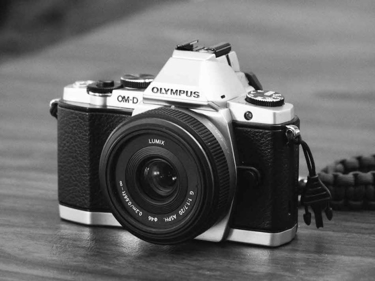 Olympus EM10II vs EM10 vs EM5II Specifications Comparison