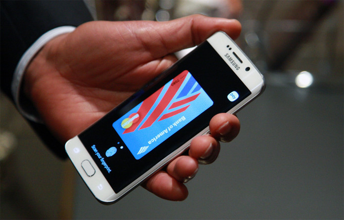 Verizon is still 'evaluating' support for Samsung Pay