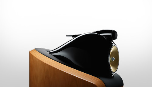 Bowers & Wilkins updates 800 Series Diamond audiophile loudspeaker