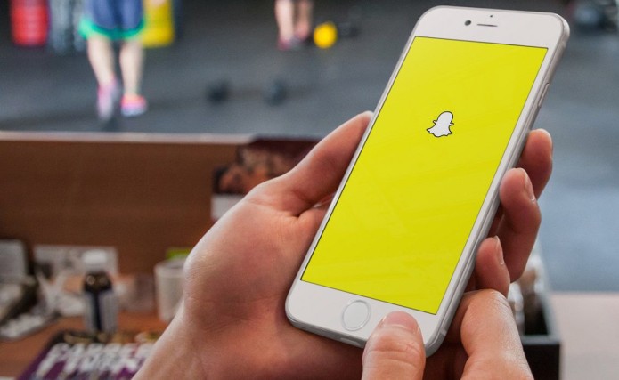 Snapchat adds pay-for-Replay and selfie filters