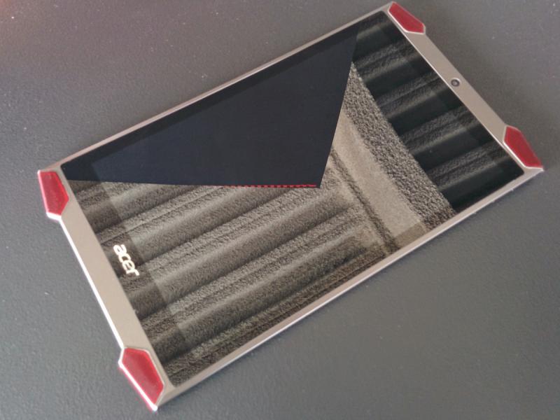 Acer targets tablet gamers with Predator 8: Hands-on