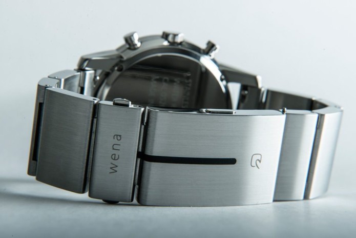 Sony Wena smartwatch puts traditional face on a smart band