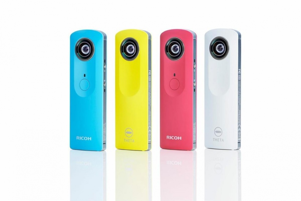 Ricoh Theta S camera captures 360-degree scenes