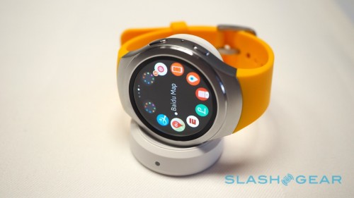 Samsung Gear S2 hands-on: Tizen teaches Android Wear circles