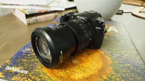 Sony’s RX10 II is a powerful superzoom camera with some quirks