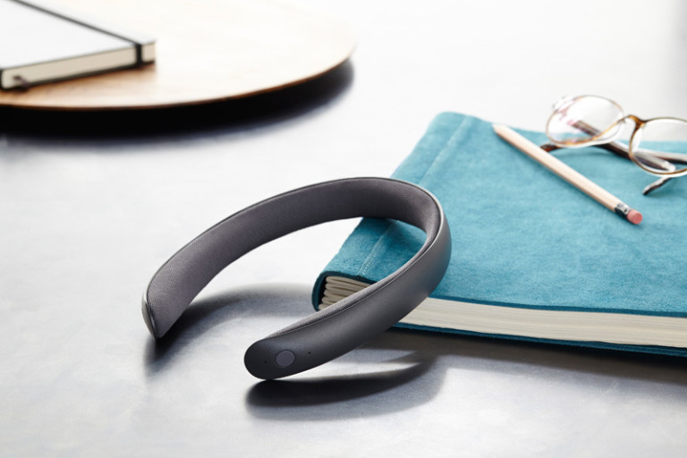 Batband headphones an “earfree” audio headband