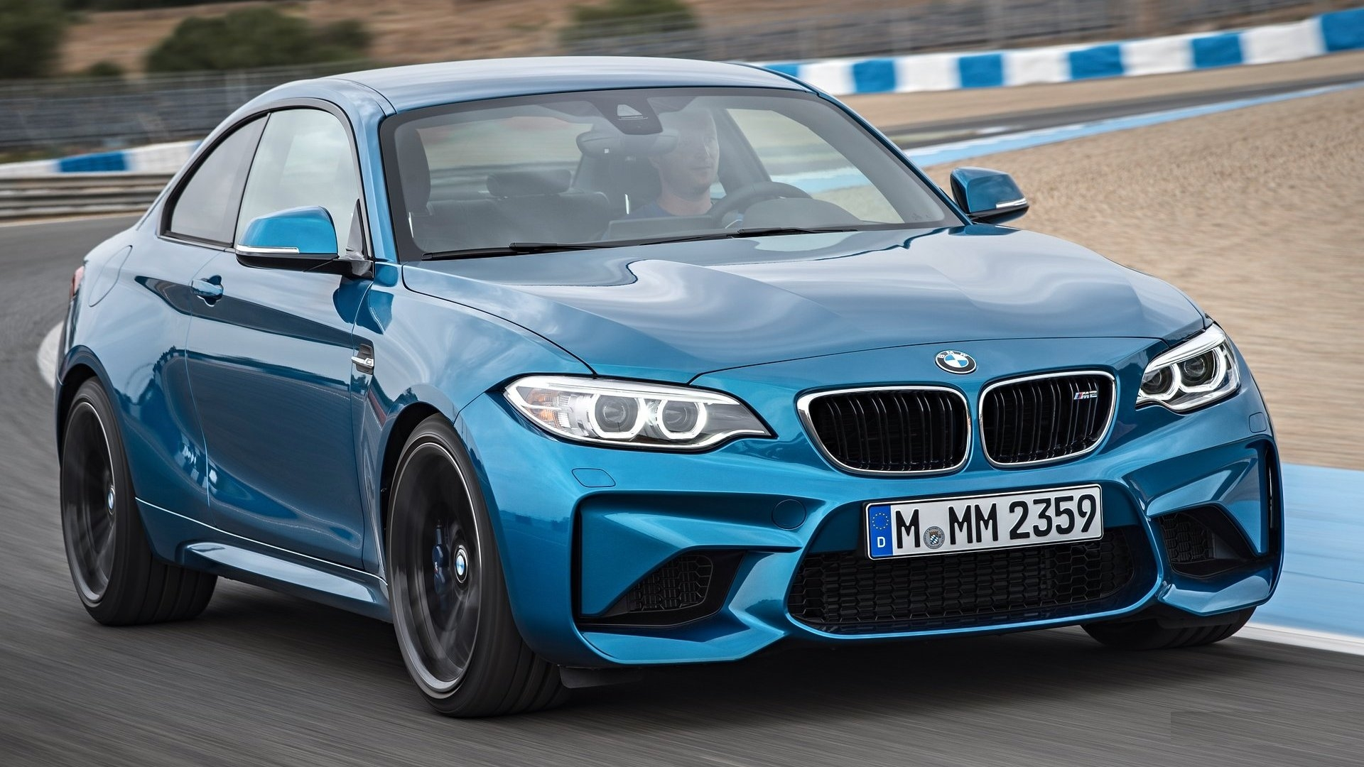 BMW M2 Coupe unveiled: the latest M family powerhouse
