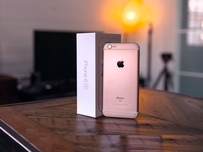 New iPhone 6s ads focus on camera, Siri, and Jamie Foxx