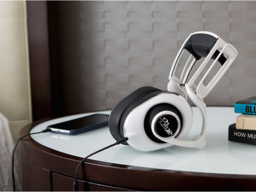 Blue announces Lola headphones, a follow-up to Mo-Fi