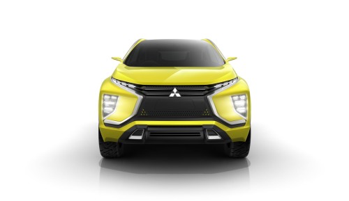 Mitsubishi eX Concept brings augmented reality to the windshield