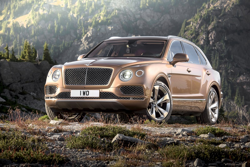 2017 Bentley Bentayga - First Drive Review : Bentley's first SUV skips the learning curve altogether.