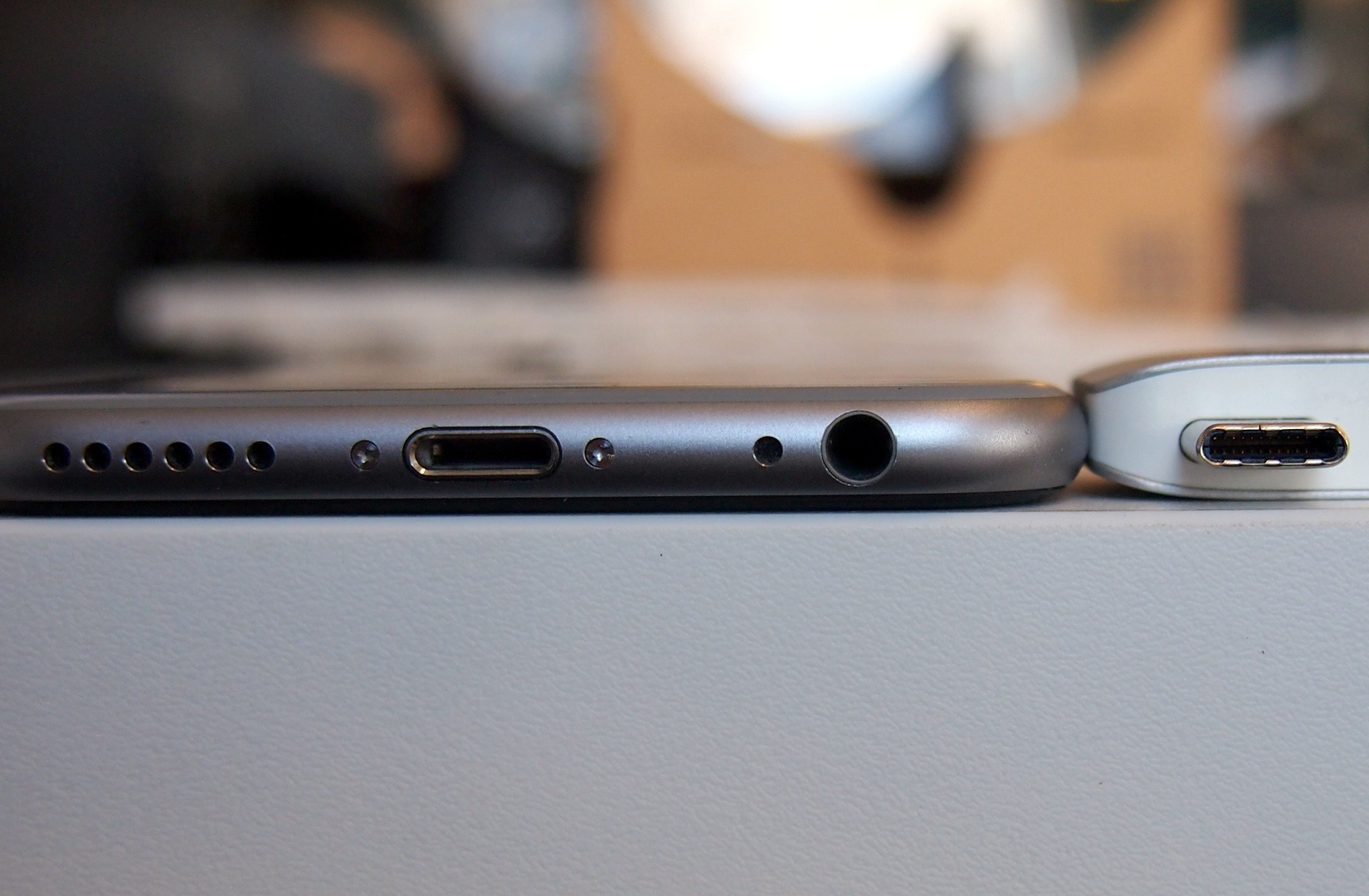 Iphone 7 Ditching The Headphone Jack Is About Control Not Thinness