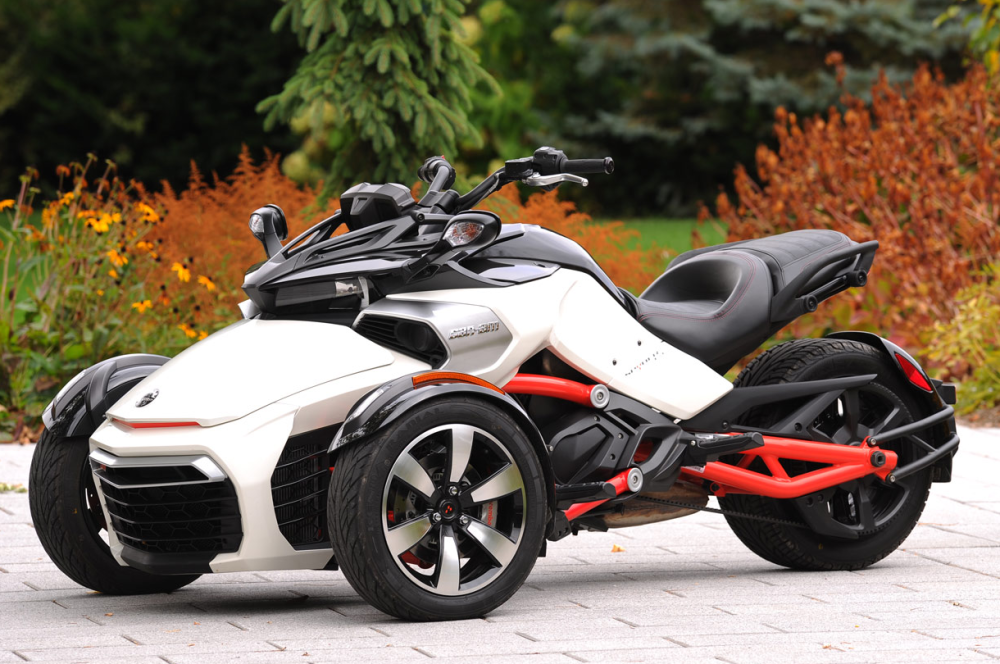 2015 Can-Am Spyder F3 First Ride Review - GearOpen.com